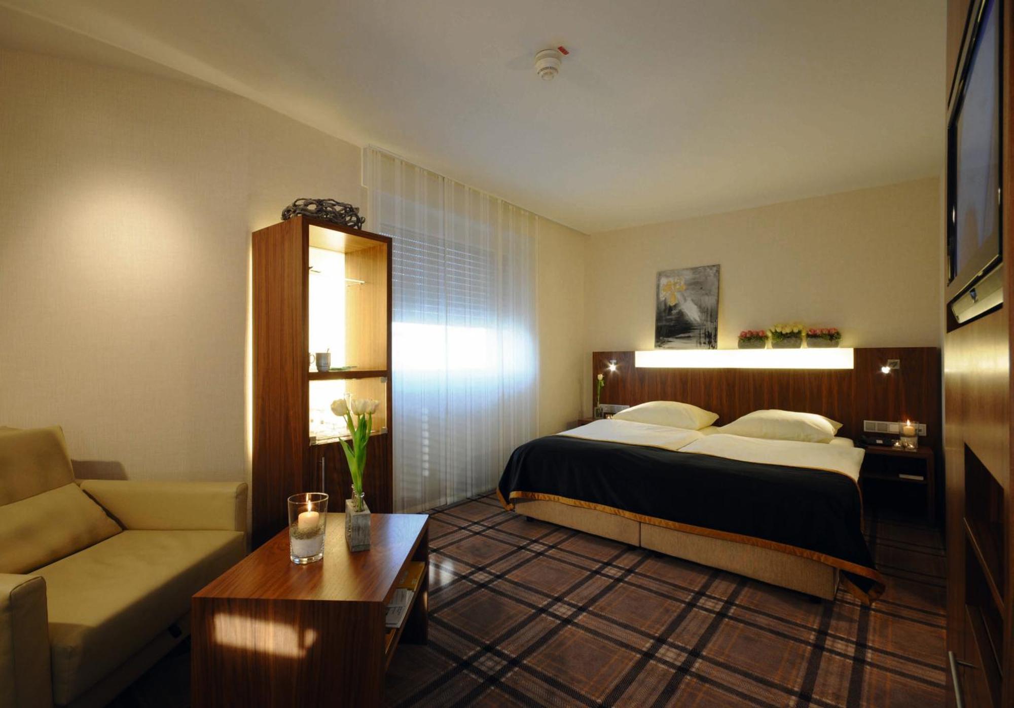 Parkhotel Oberhausen Екстериор снимка