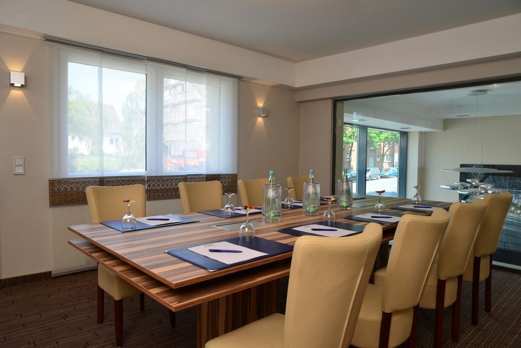 Parkhotel Oberhausen Екстериор снимка