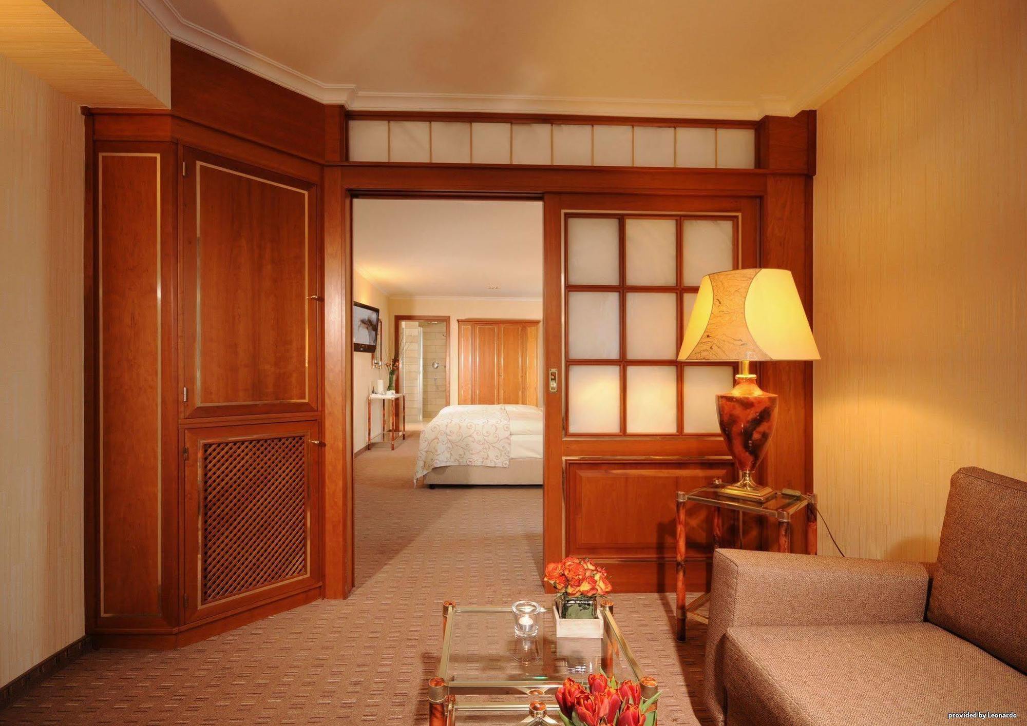 Parkhotel Oberhausen Стая снимка
